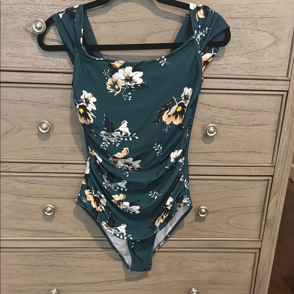 Cupshe Floral One Piece Swimsuit-M